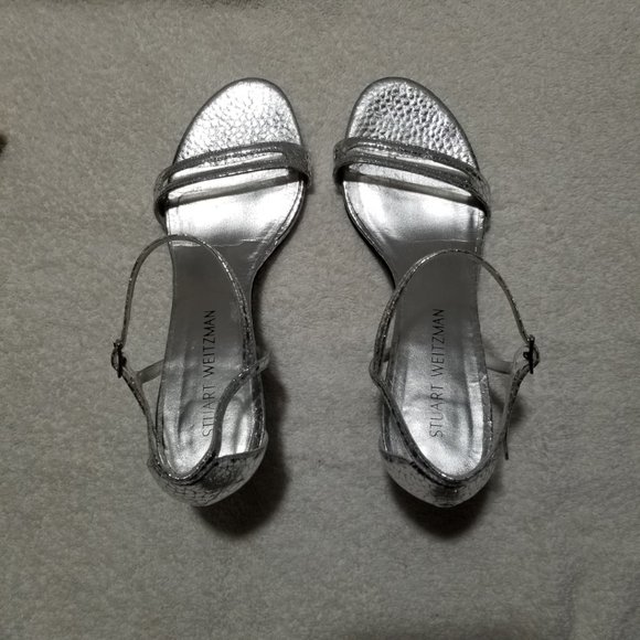 Stuart Weitzman silver patent leather heels - Picture 3 of 8